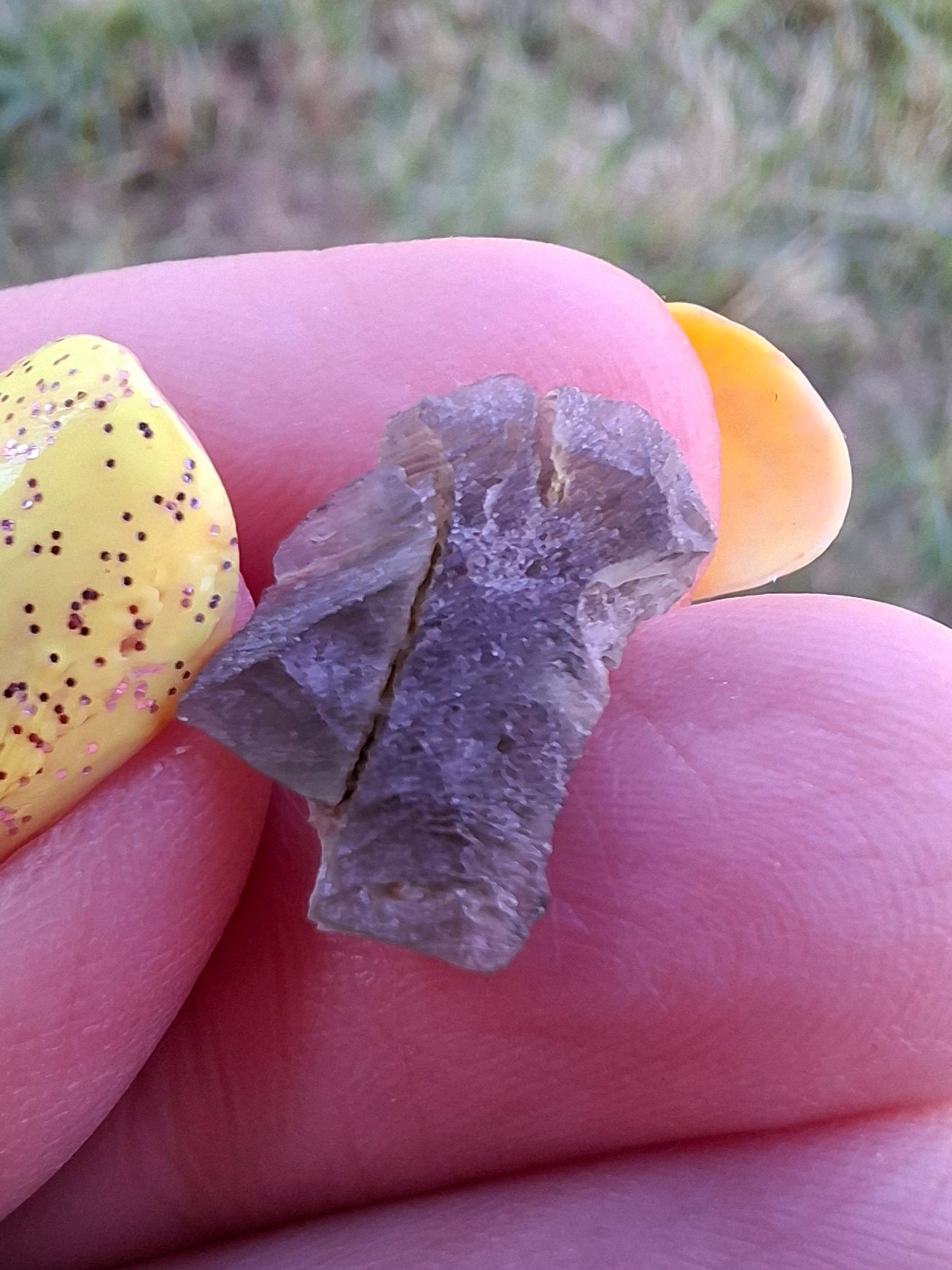 Moldavite Piece, 0.75g, Tektite (Ref: 1483)