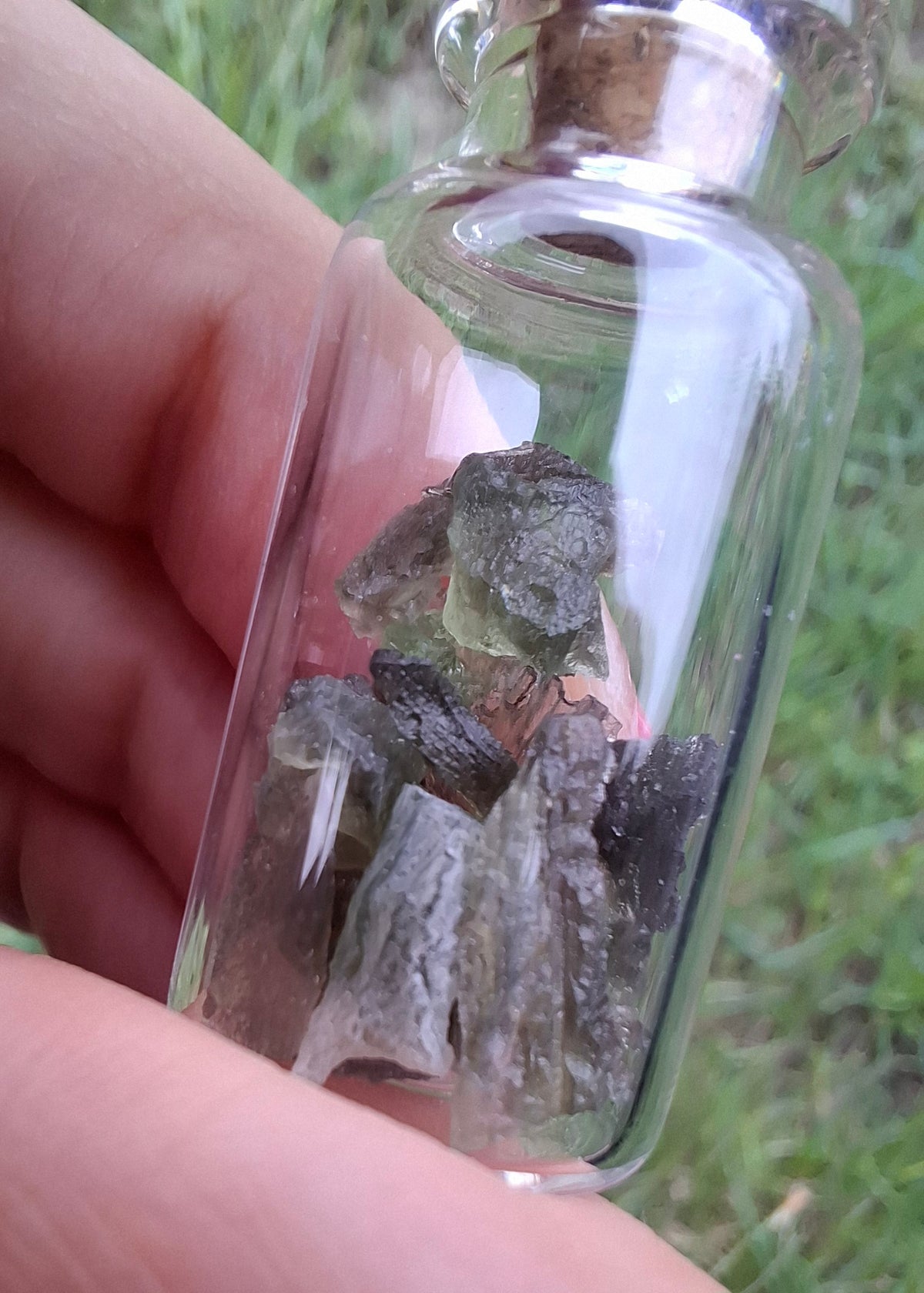 Moldavite Chips (2.00g) in 3ml Bottle, Tektite (Ref: B42)