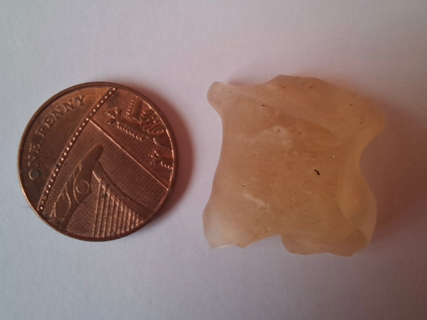 Libyan Desert Glass Piece, 5.68g, Tektite (Ref: LE258)