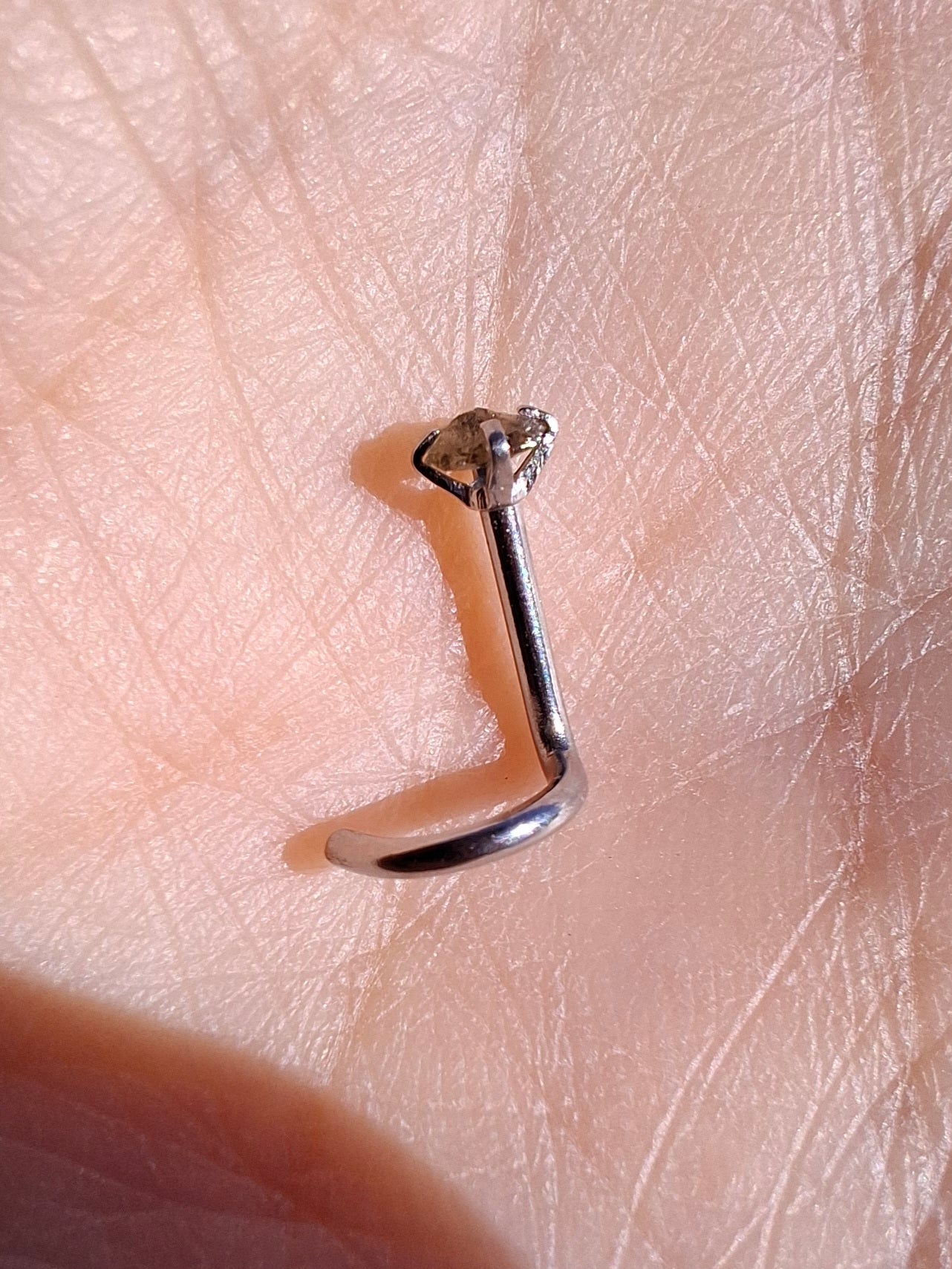 Moldavite (raw) NOSE STUD, 18G, Corkscrew, Surgical Steel, Tektite (Ref: N20)