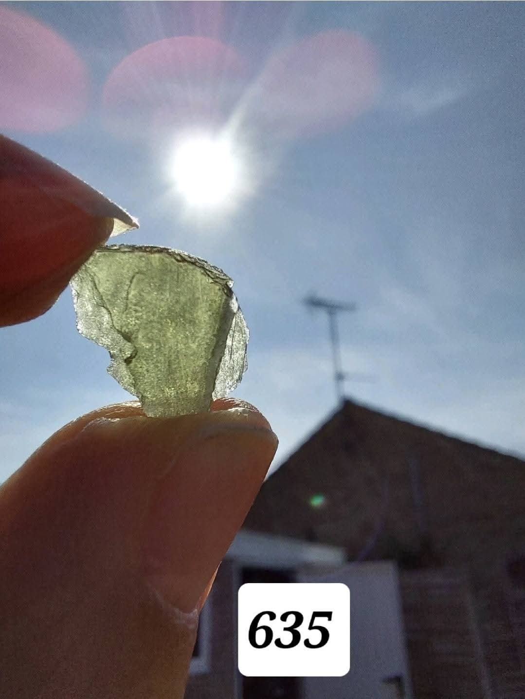 Moldavite Piece, 0.72g, Tektite (Ref: 635)