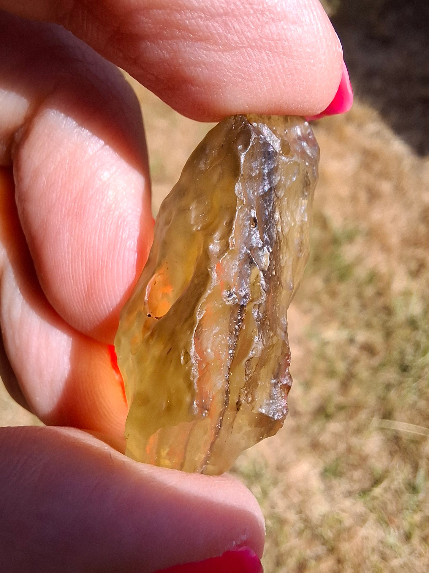 Libyan Desert Glass (darker) Piece, 8.76g, Tektite (Ref: L1367)