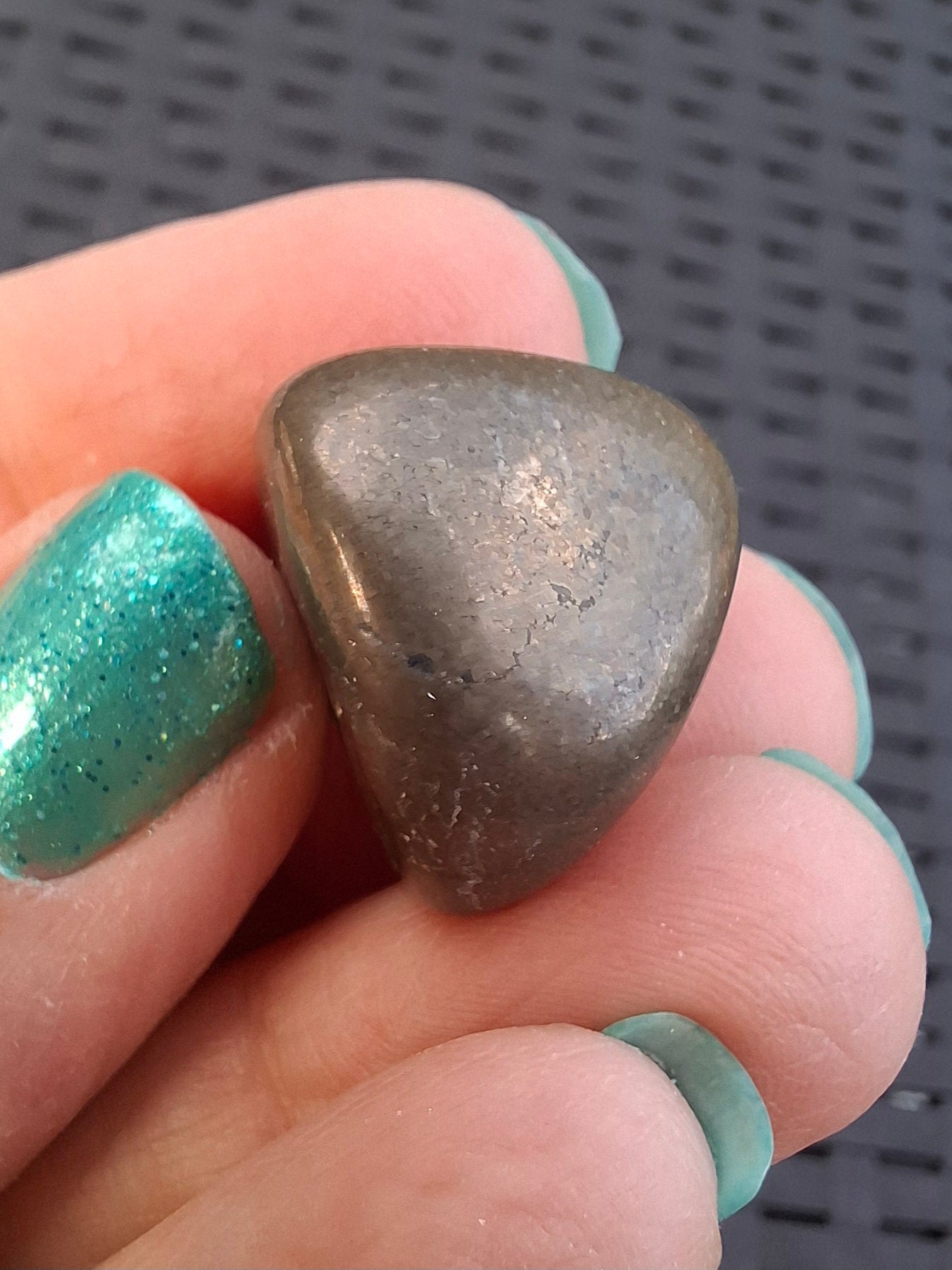 Apache Gold Tumble Stone, Crystal (Ref: T230)
