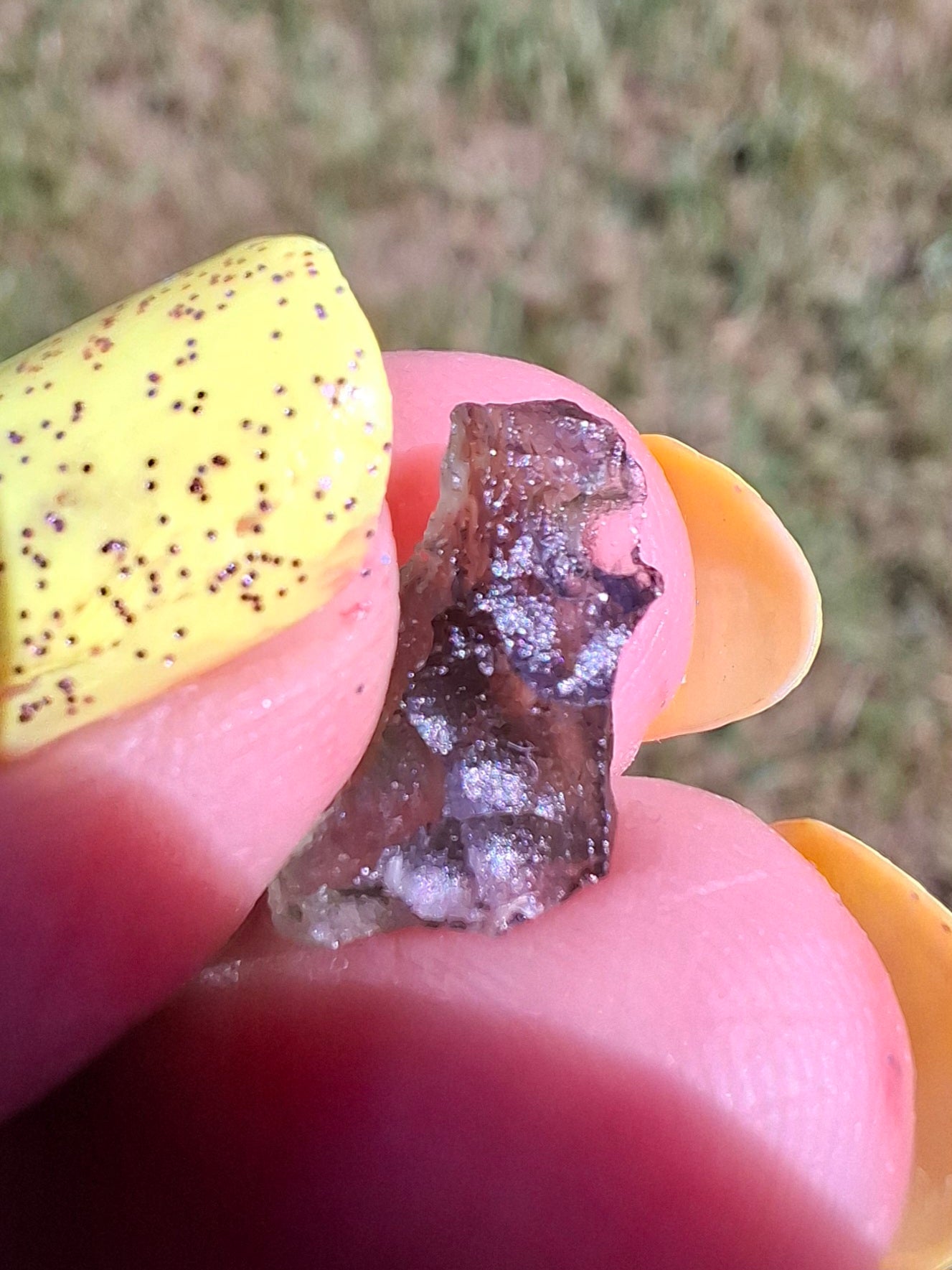 Moldavite Piece, 0.70g, Tektite (Ref: 1475)