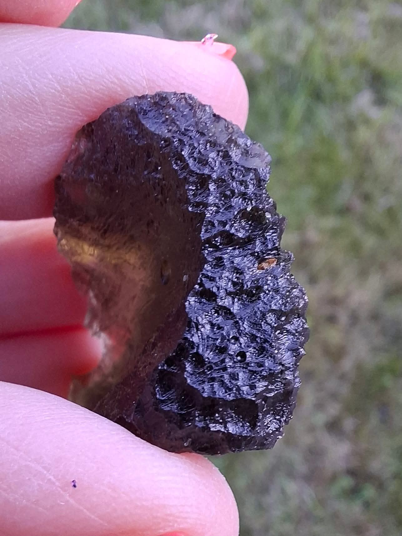 Moldavite Piece, CHLUM, 9.87g, Tektite (Ref: 1168)