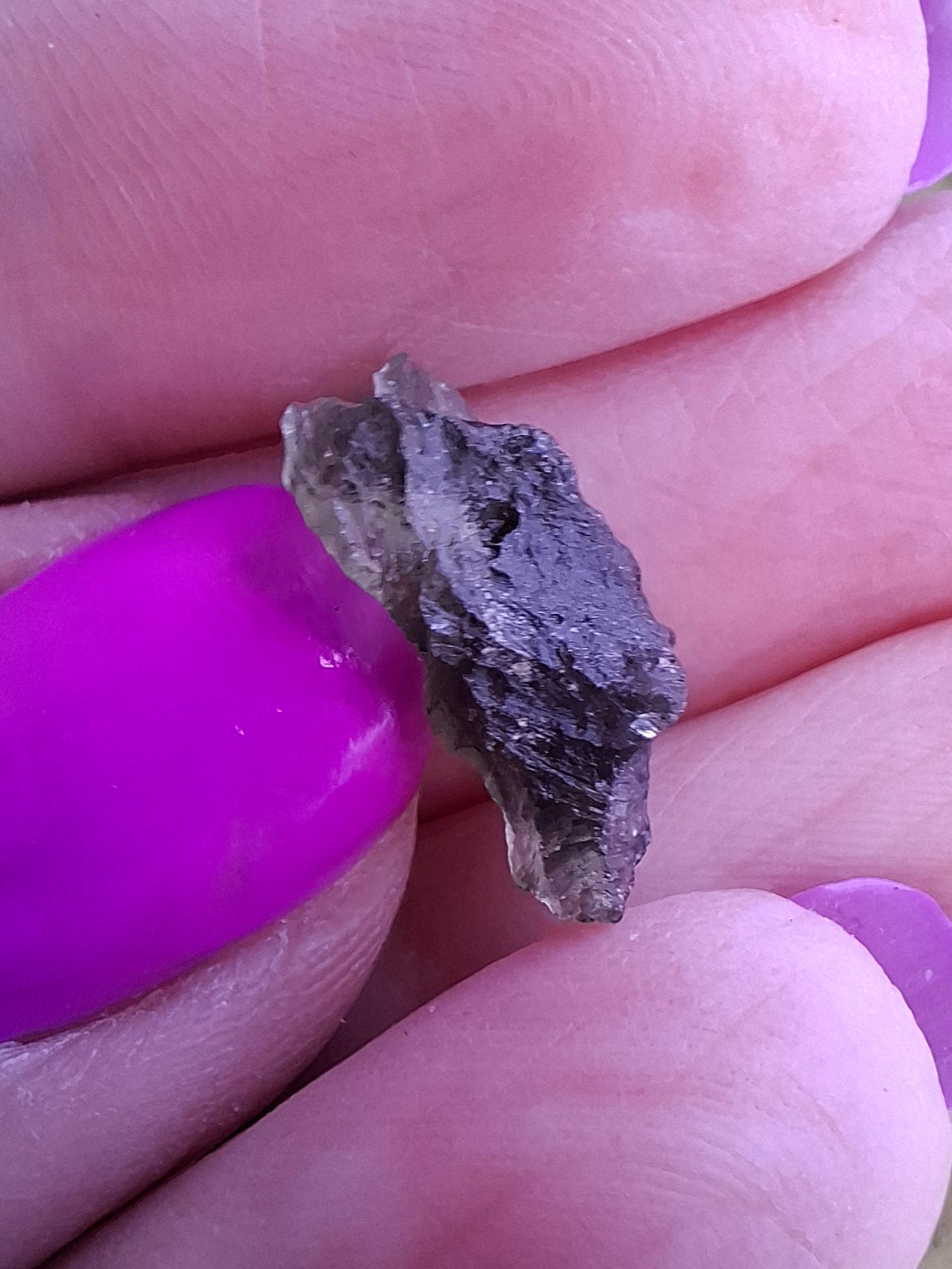 Moldavite Piece, 0.82g, Tektite (Ref: 1454)