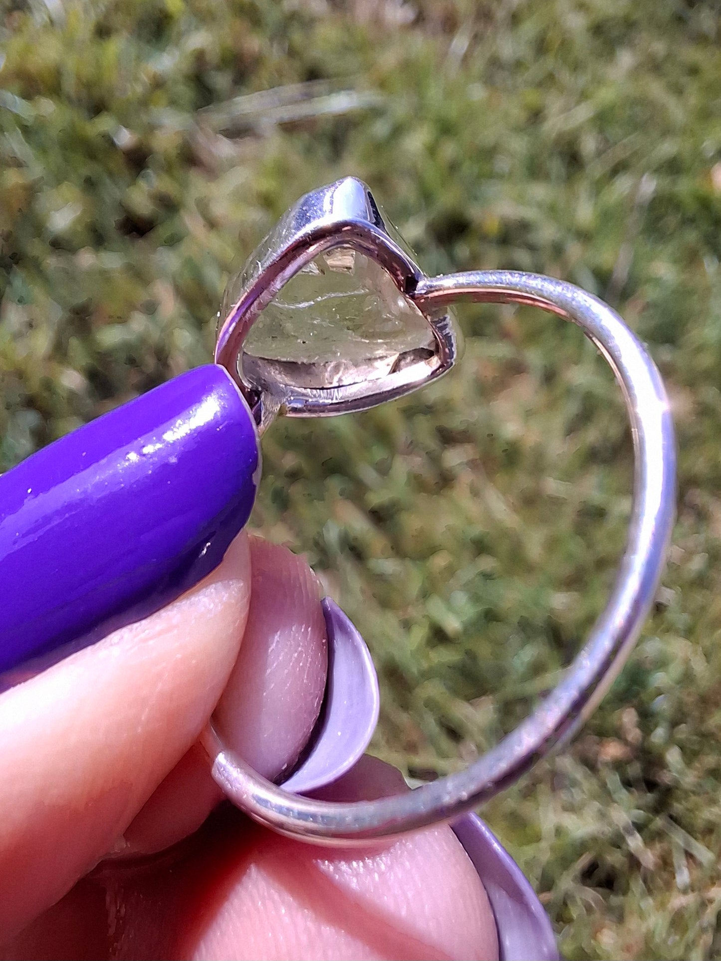 Libyan Desert Glass Ring, size large V, 925 Silver, Tektite (Ref: LR54)