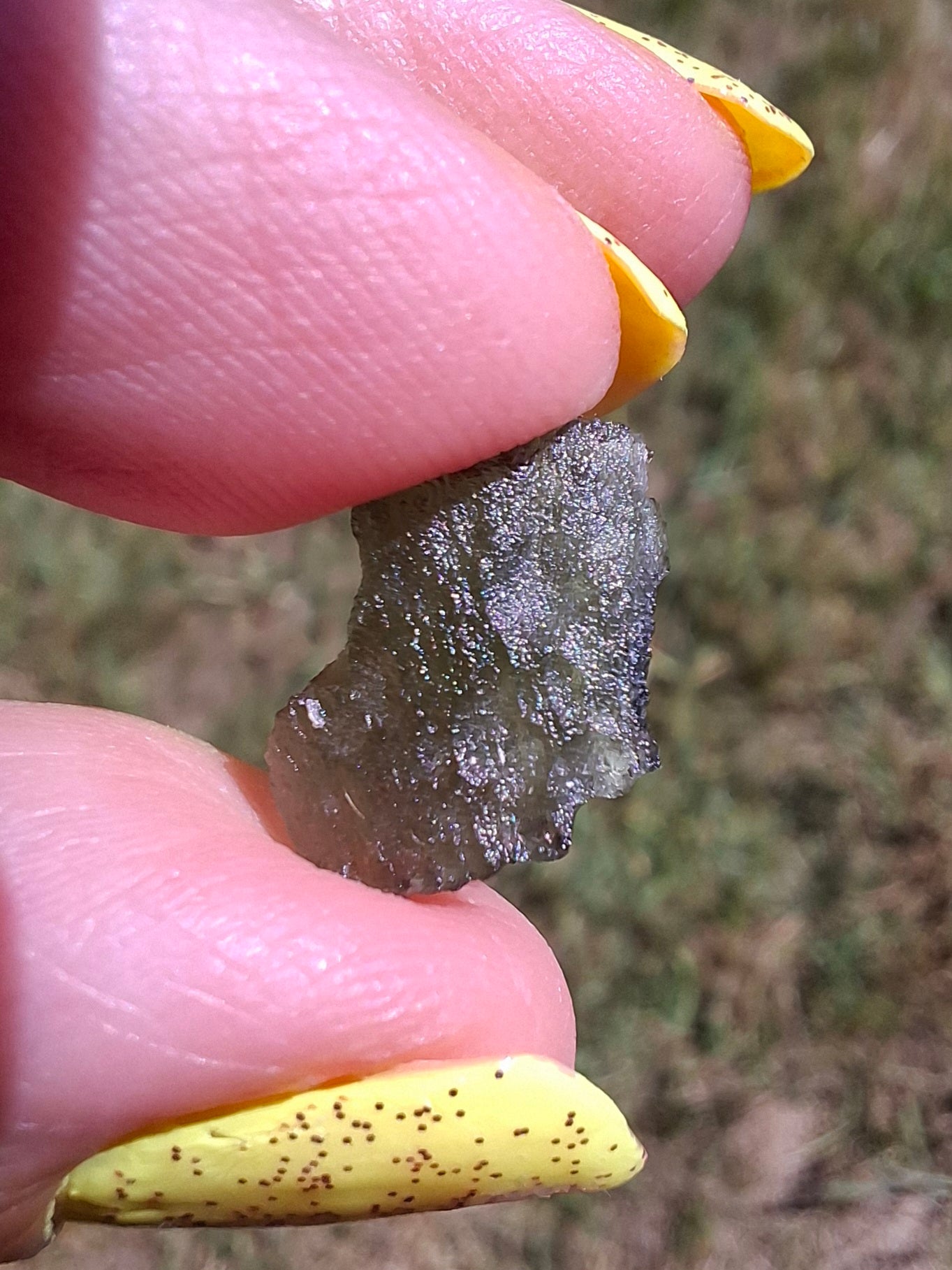 Moldavite Piece, 0.48g, Tektite (Ref: 1480)