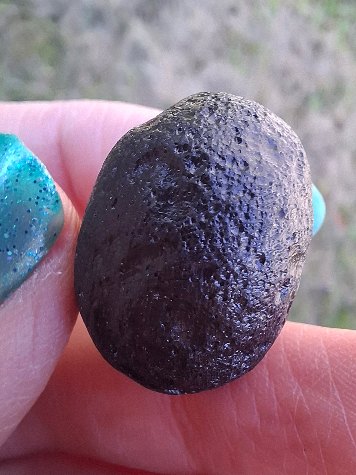 Philippinite (Rizalite), 11.42g, Tektite