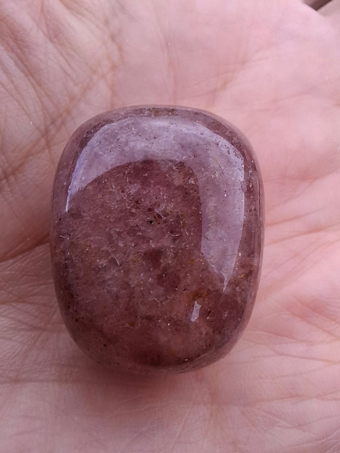 Strawberry Quartz, Tumble Stone, Crystal (Ref: T12)