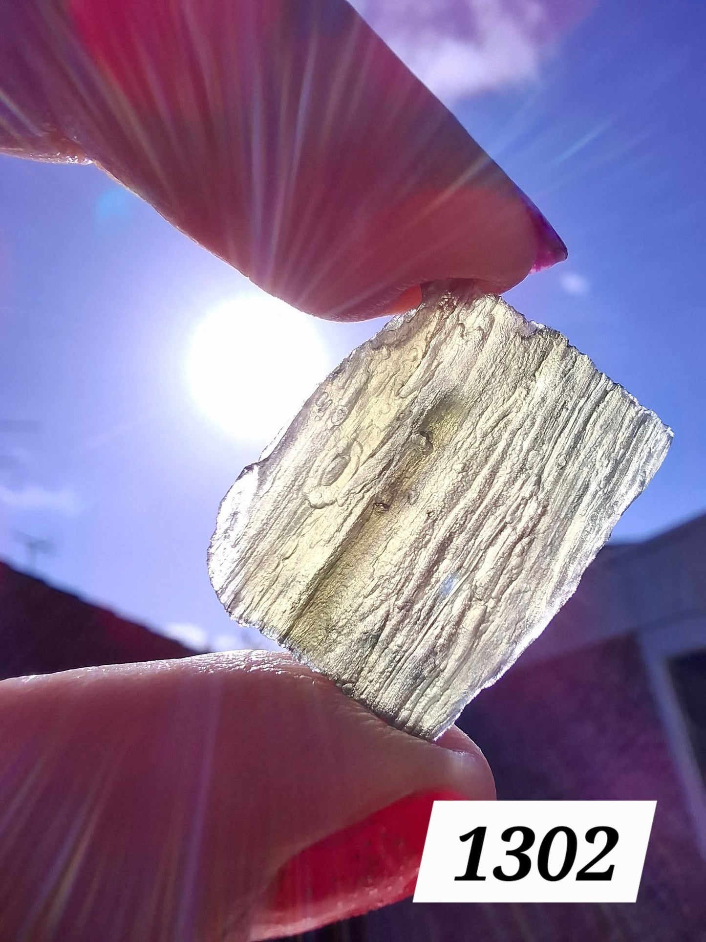 Moldavite Piece, 2.54g, Tektite (Ref: 1302)