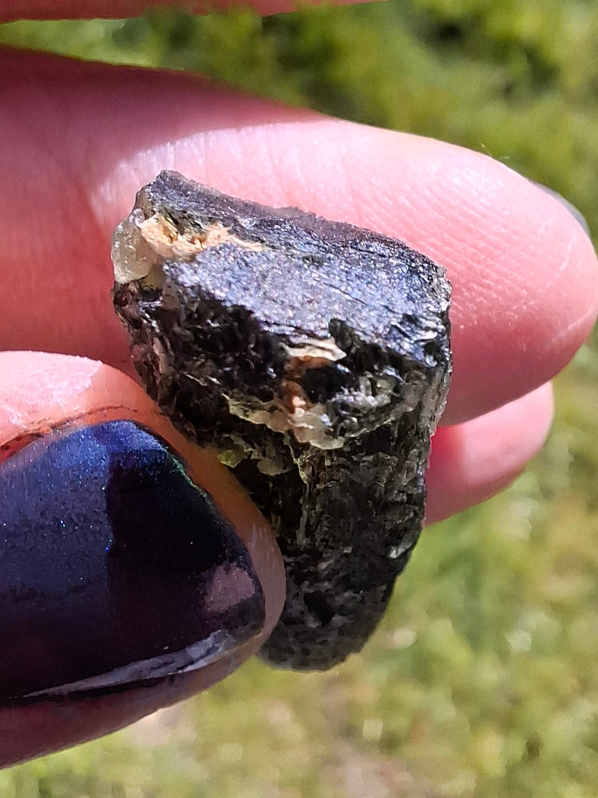 Moldavite Piece, NESMEN, 8.47g, Tektite (Ref: 1372)