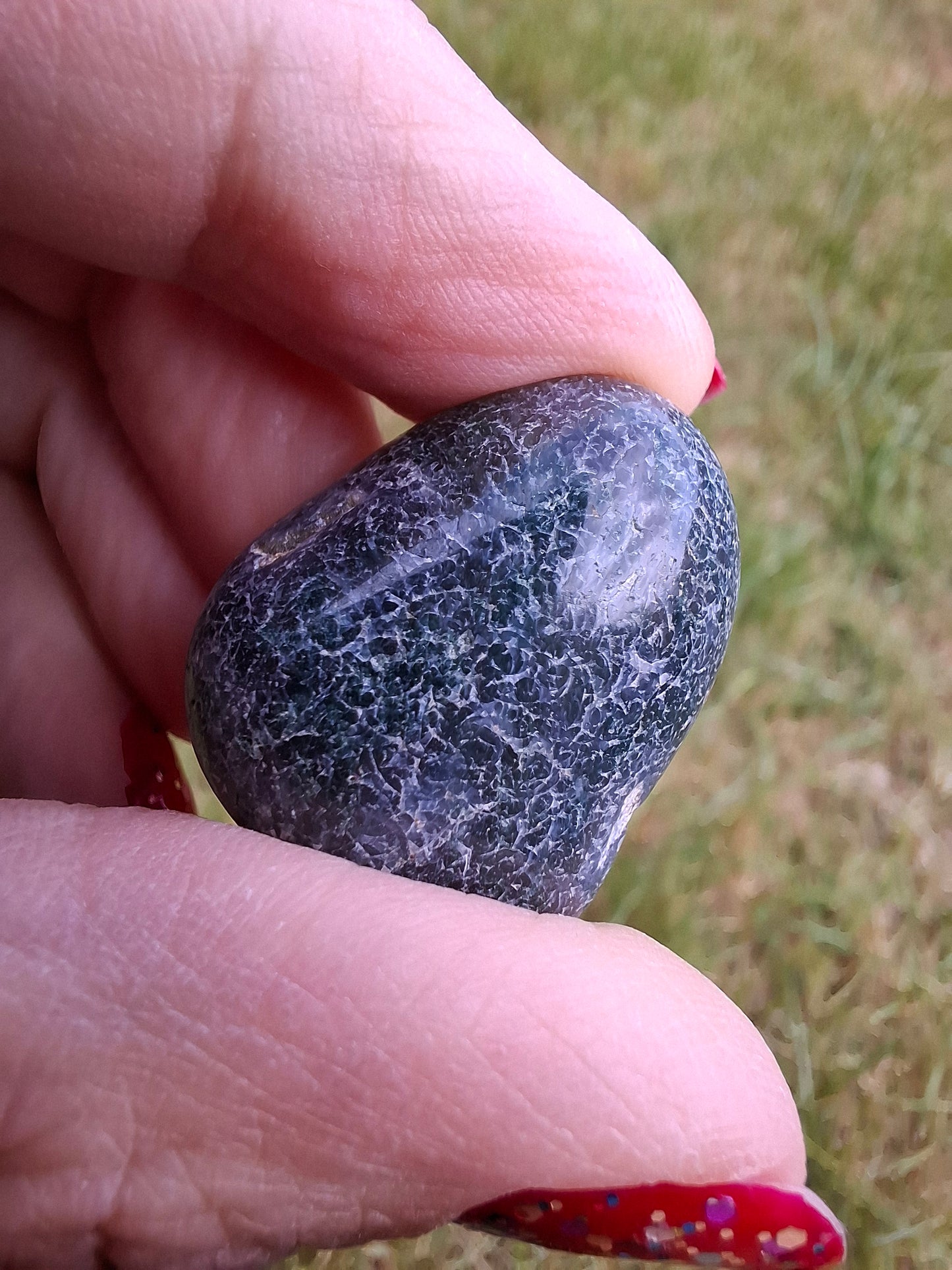 Green Moss Agate, Tumble Stone, Crystal (Ref: T165)