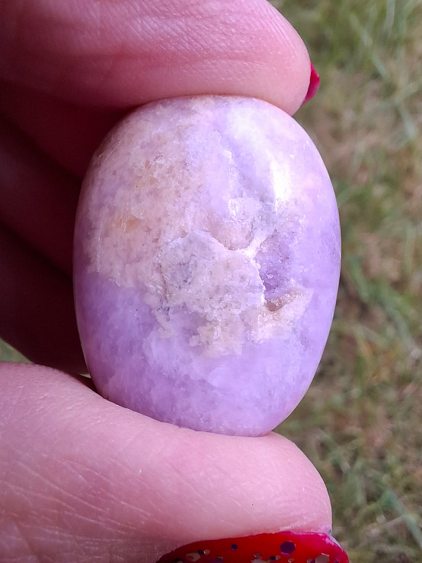 Lepidolite, Tumble Stone, Crystal (Ref: T121)