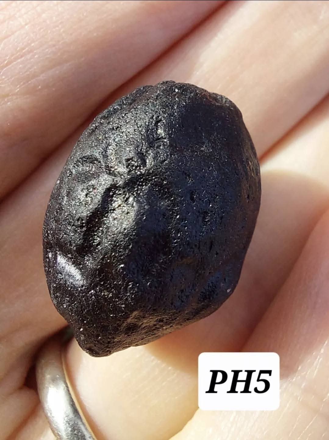 Philippinite (Rizalite), 11.31g, Tektite