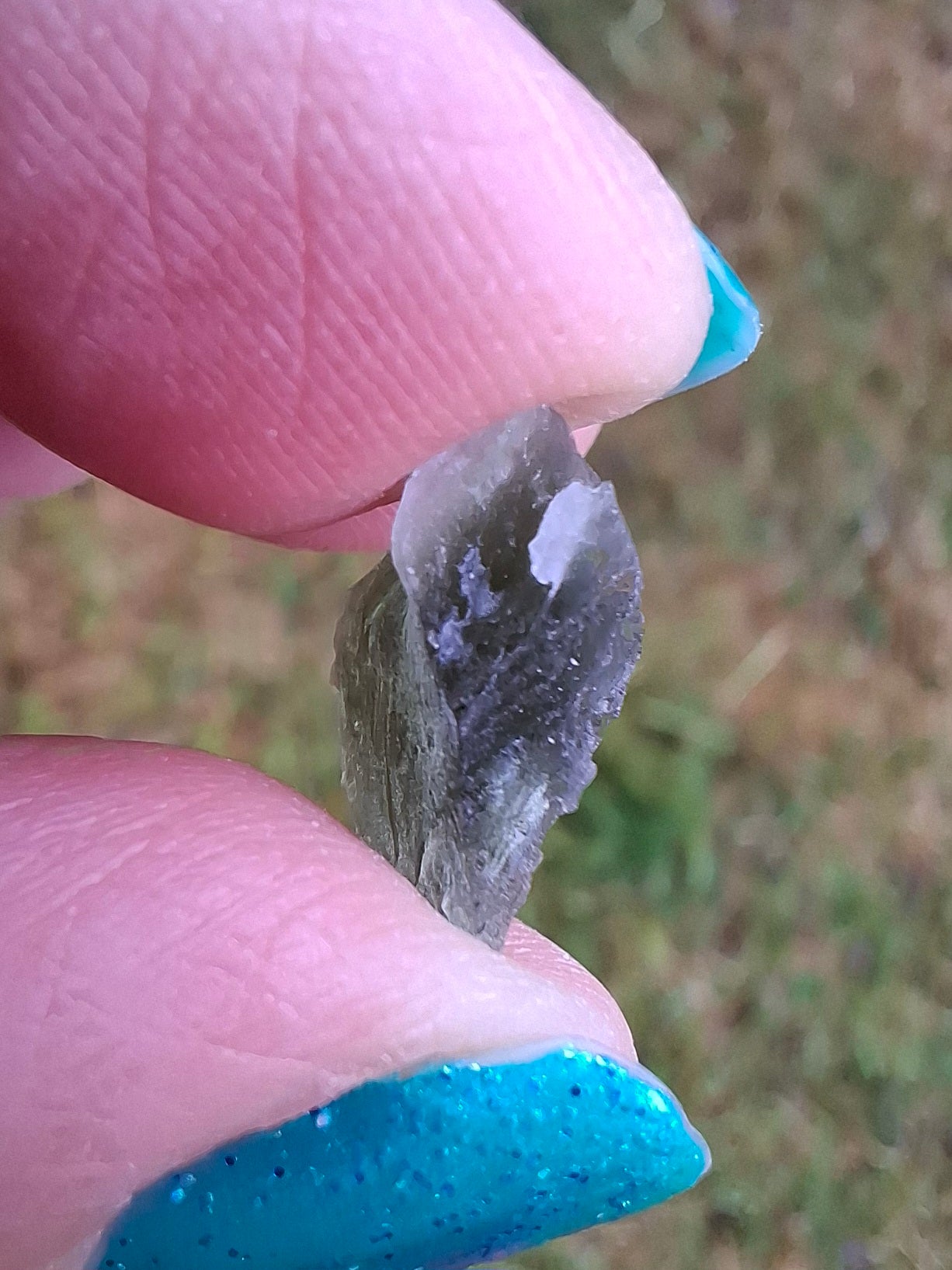 Moldavite Piece, 0.74g, Tektite (Ref: 1417)
