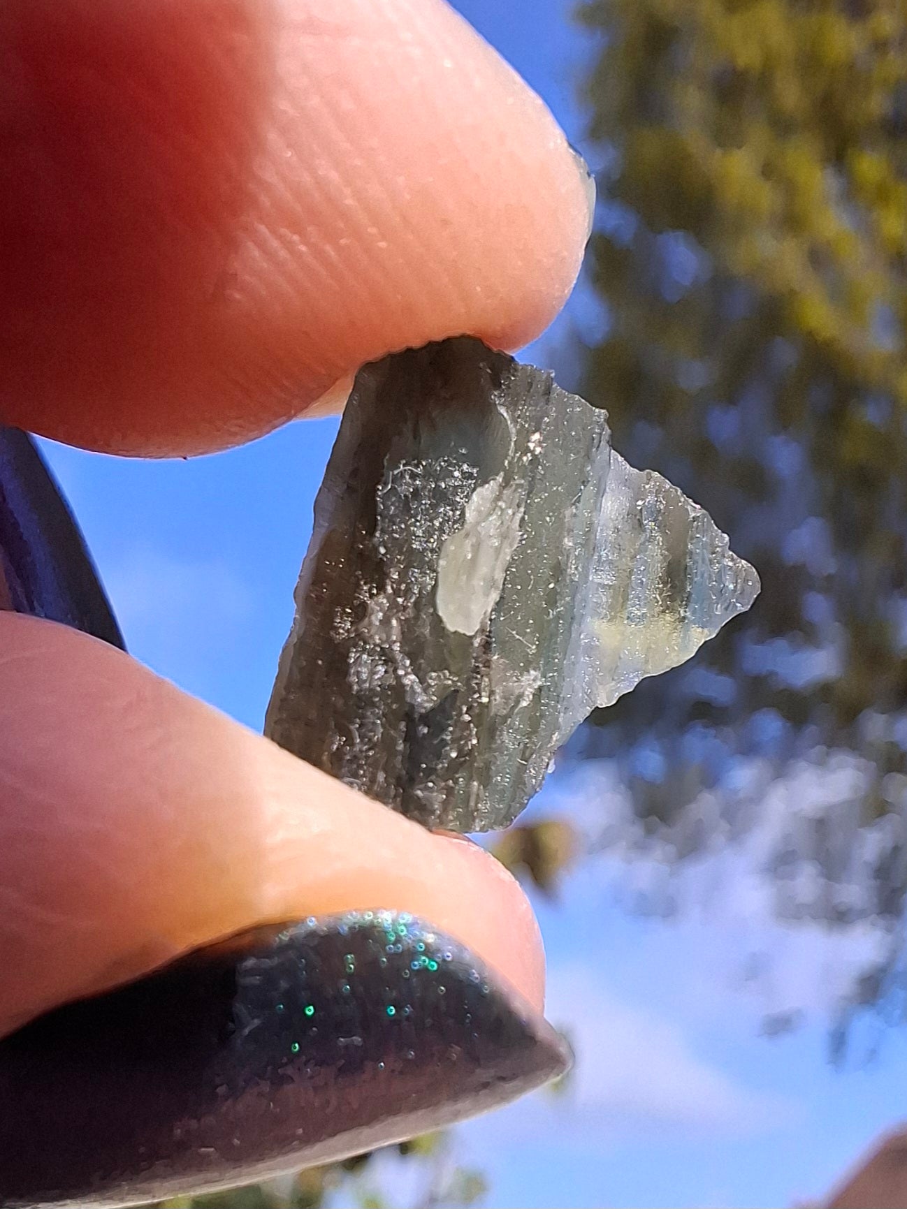 Moldavite Piece, 0.85g, Tektite (Ref: 1396)