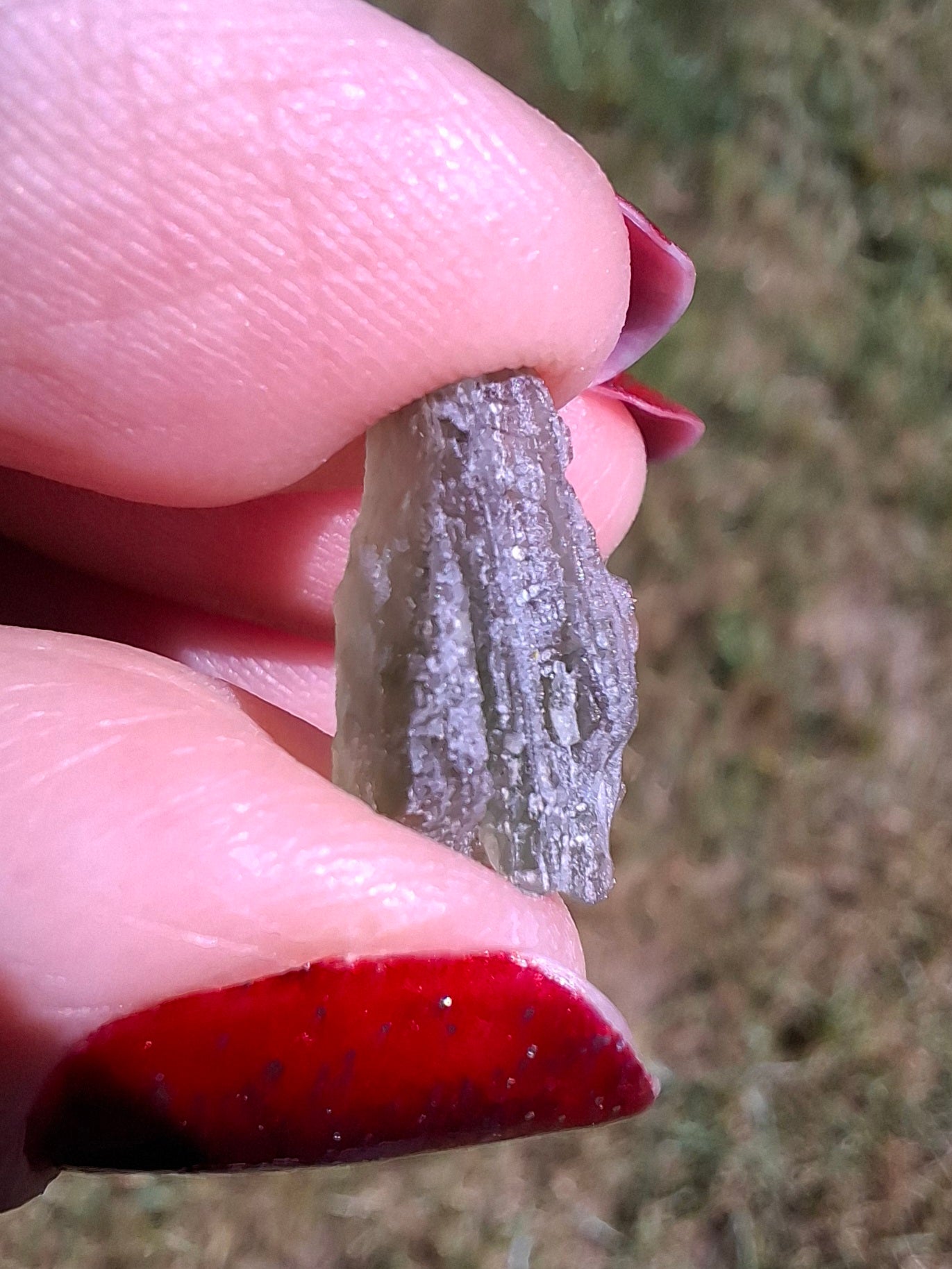 Moldavite Piece, 0.68g, Tektite (Ref: 1471)
