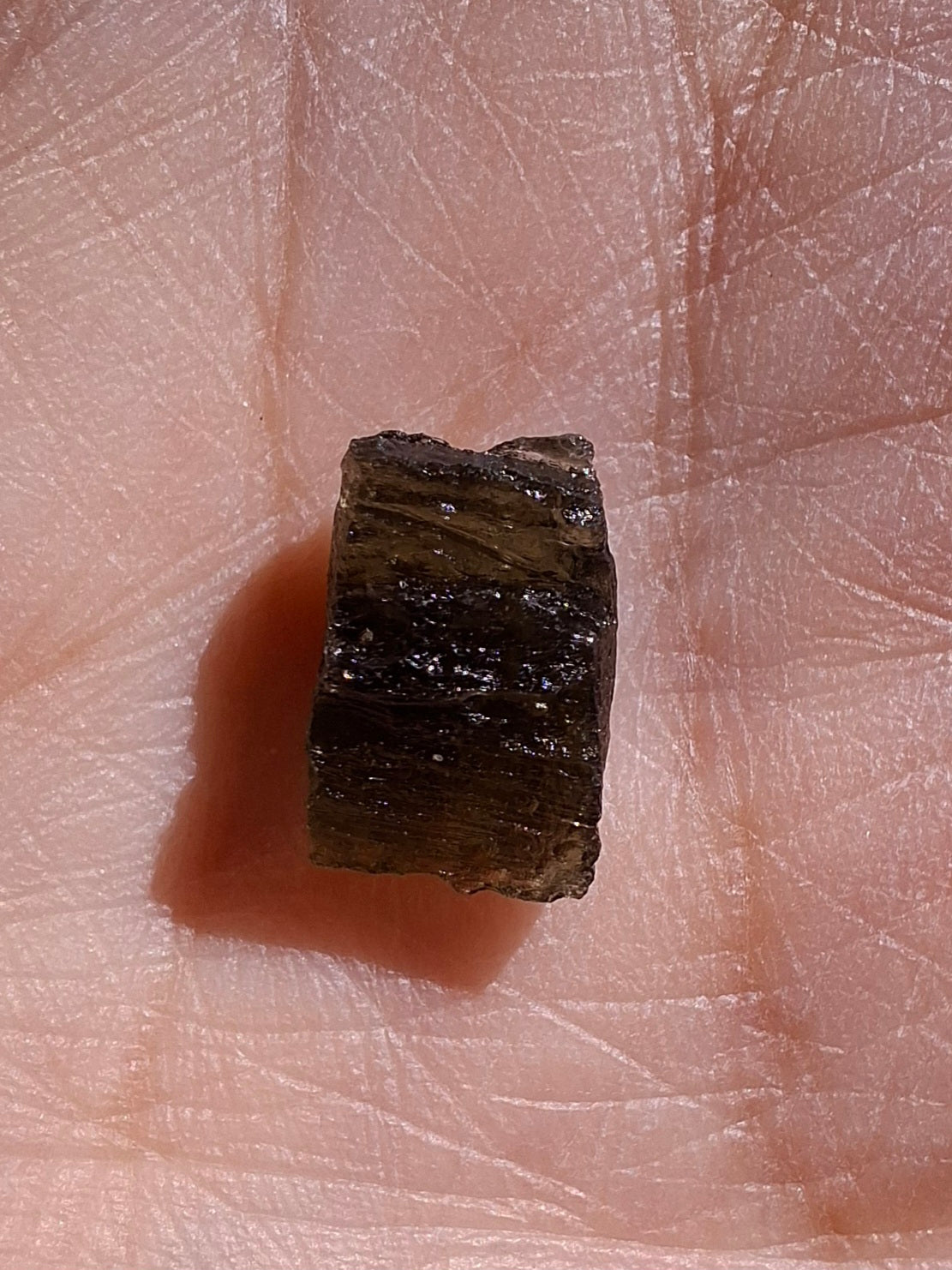 Moldavite Piece, 0.60g, Tektite (Ref: 1408)