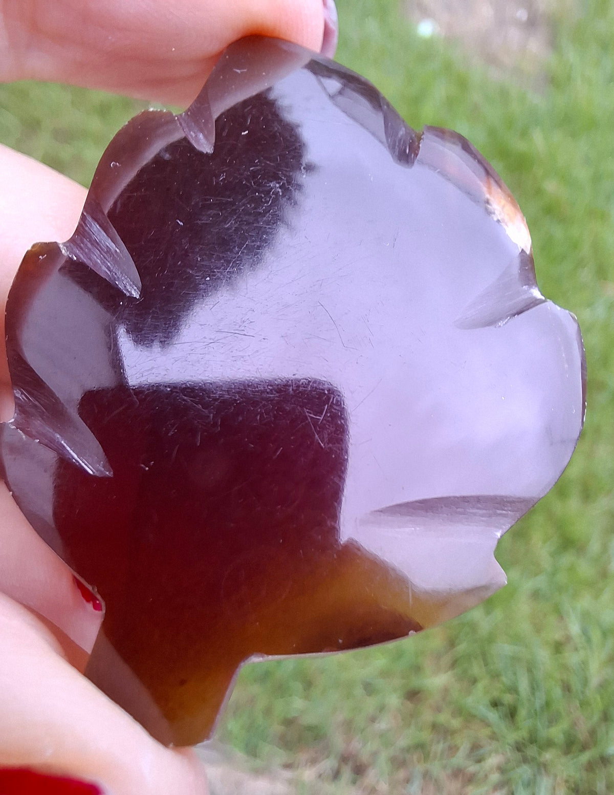 Red Amber Leaf Carving, 7.51g, Fossil (Ref: Leaf12)