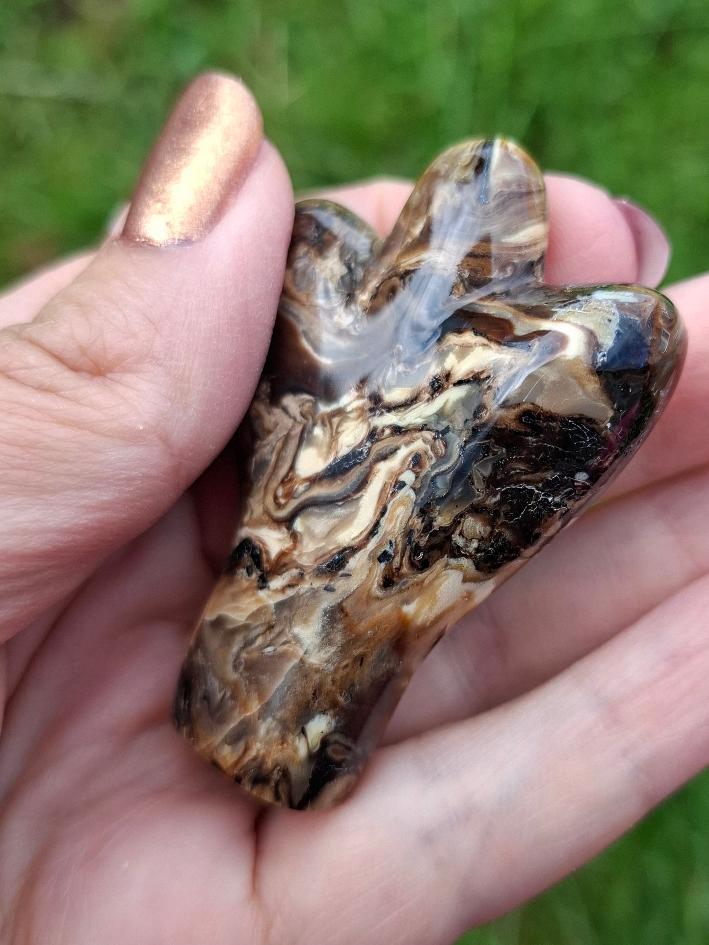 Red Amber Angel, 15.65g, Carving, Fossil (Ref: AA4)