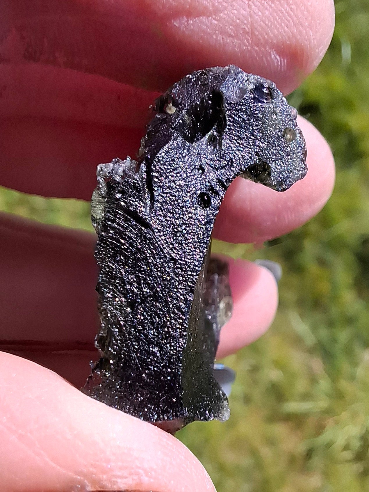 Moldavite Piece, NESMEN, 8.90g, Tektite (Ref: 1374)
