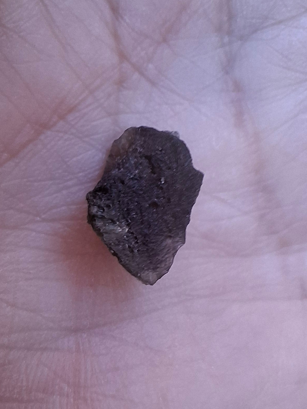 Moldavite Piece, 0.72g, Tektite (Ref: 1443)
