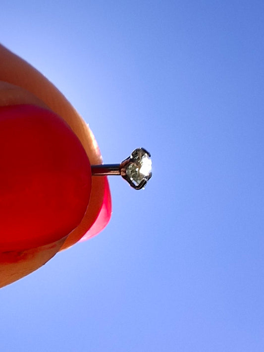 Moldavite (raw) NOSE STUD, 18G, L shape, Surgical steel, Tektite (Ref: N8)