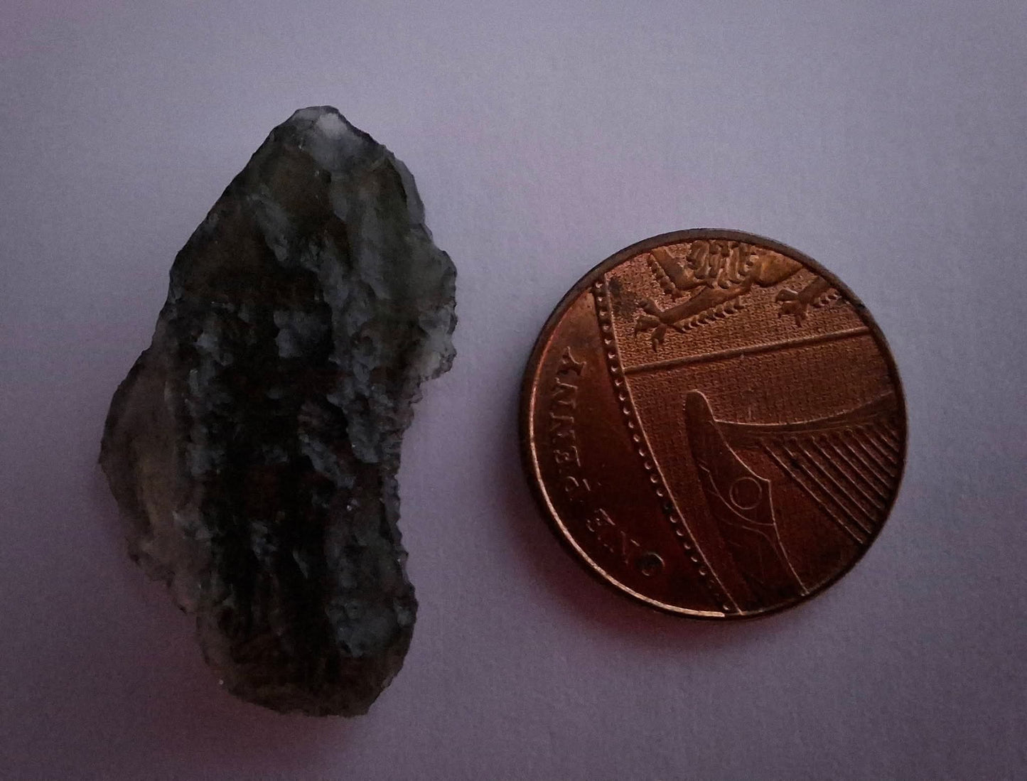 Moldavite Piece, MAROUSKOVO POLE, 2.91g, Tektite (Ref: 1359)