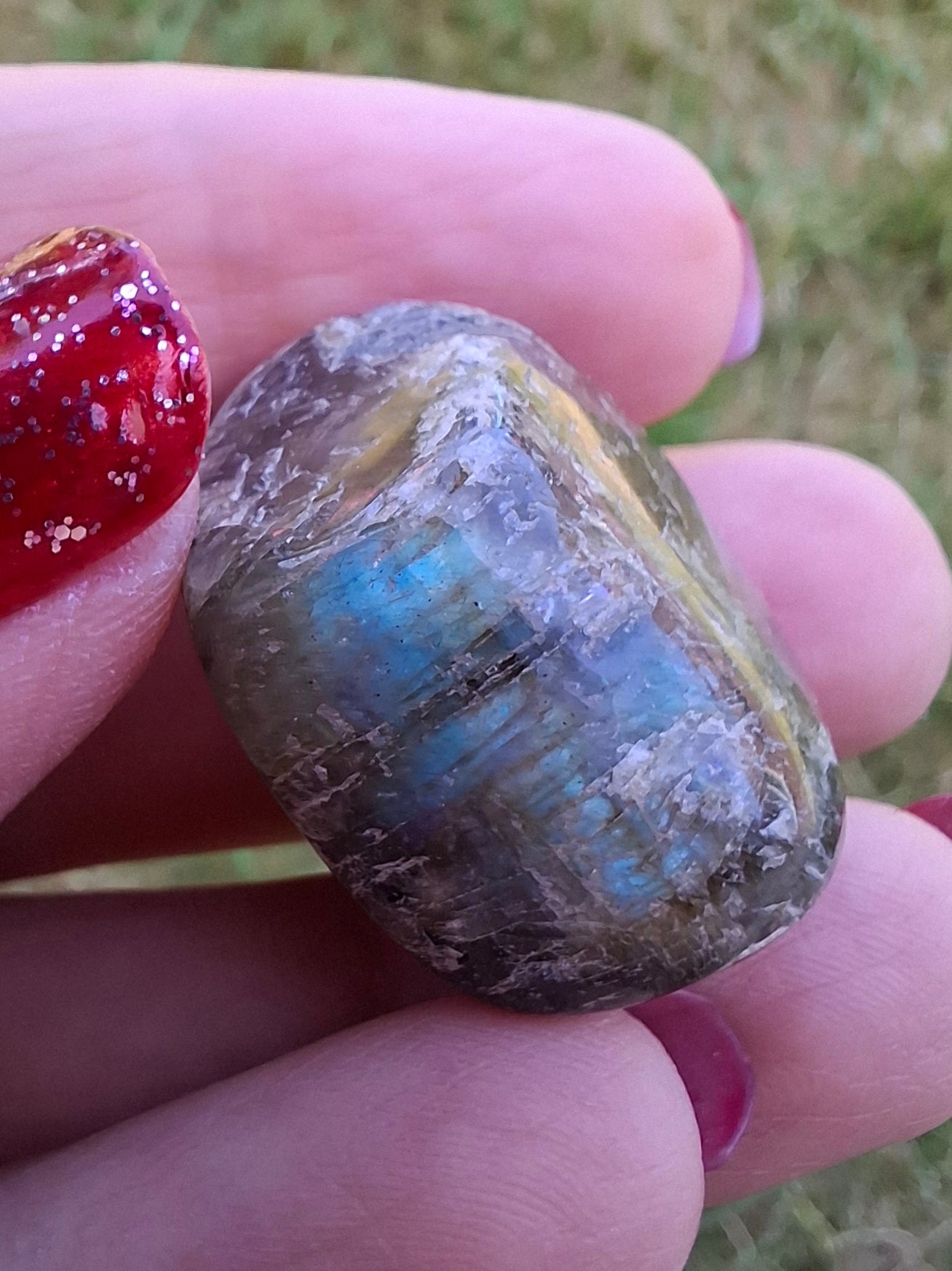 Labradorite, Tumble Stone, Crystal (Ref: T211)
