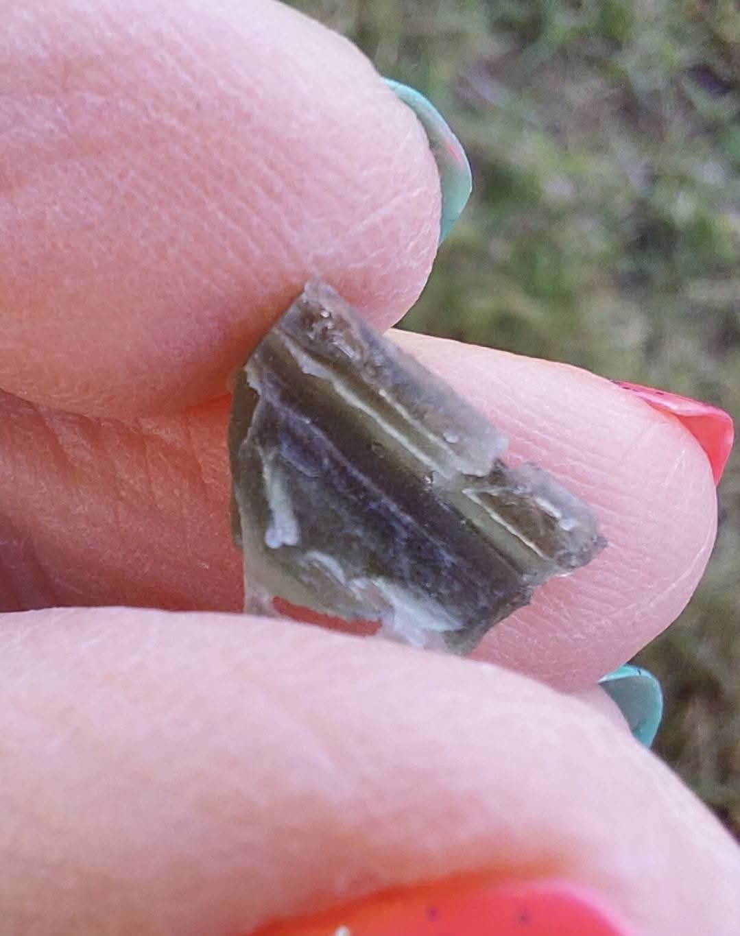 Moldavite Piece, 0.74g, Tektite (Ref: 1147)