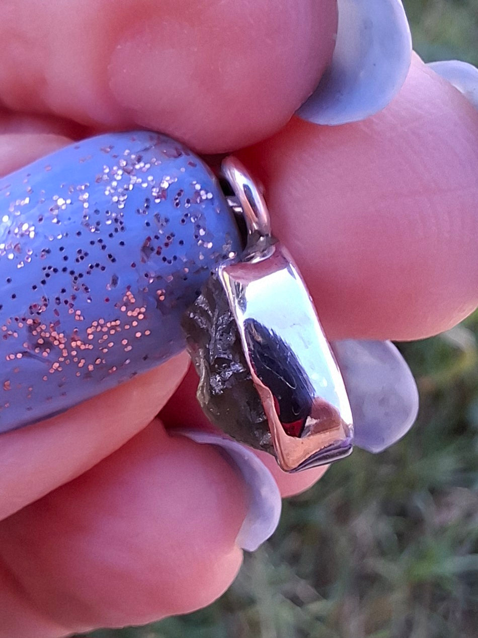 Moldavite Pendant, 925 Silver, Tektite (Ref: P86)