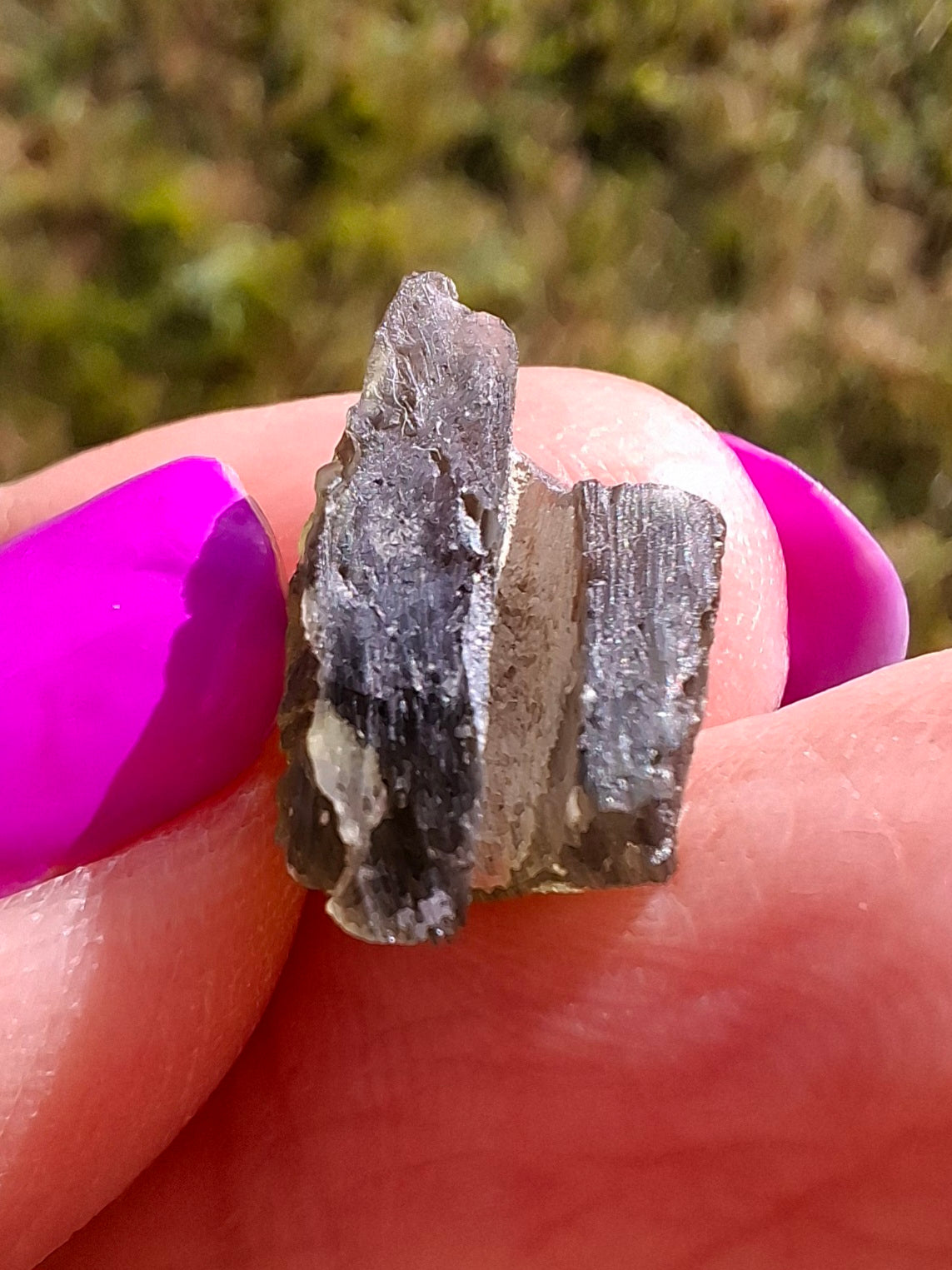 Moldavite Piece, 1.20g, Tektite (Ref: 1440)