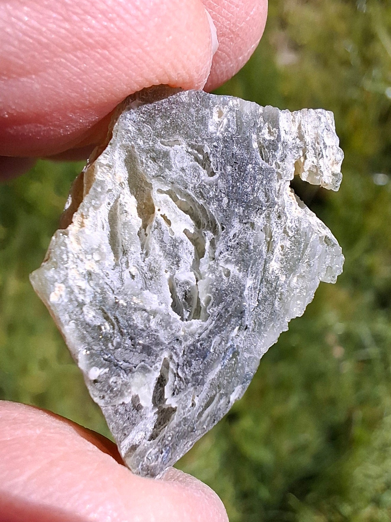 Moldavite Piece, SNOWFLAKE, FROSTED, BARTOCHOV, 3.47g, Tektite (Ref: 1368)
