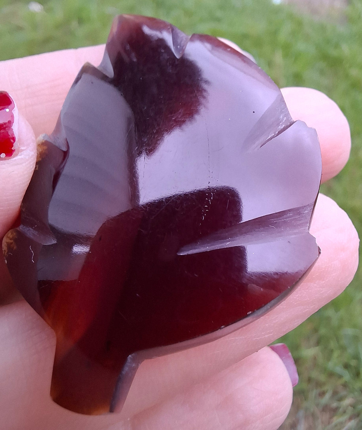 Red Amber Leaf Carving, 7.03g, Fossil (Ref: Leaf11)