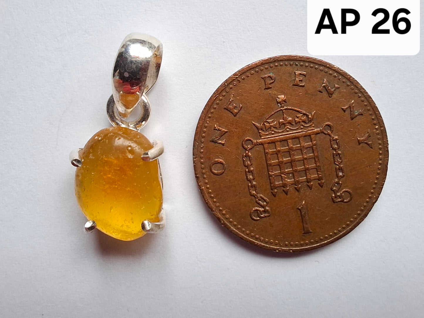 Baltic Amber Pendant, 925 Silver, Fossil (Ref: AP26)