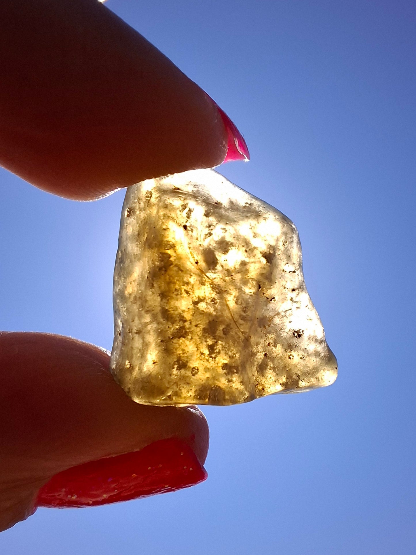 Libyan Desert Glass (darker) Piece, 3.40g, Tektite (Ref: L1362)