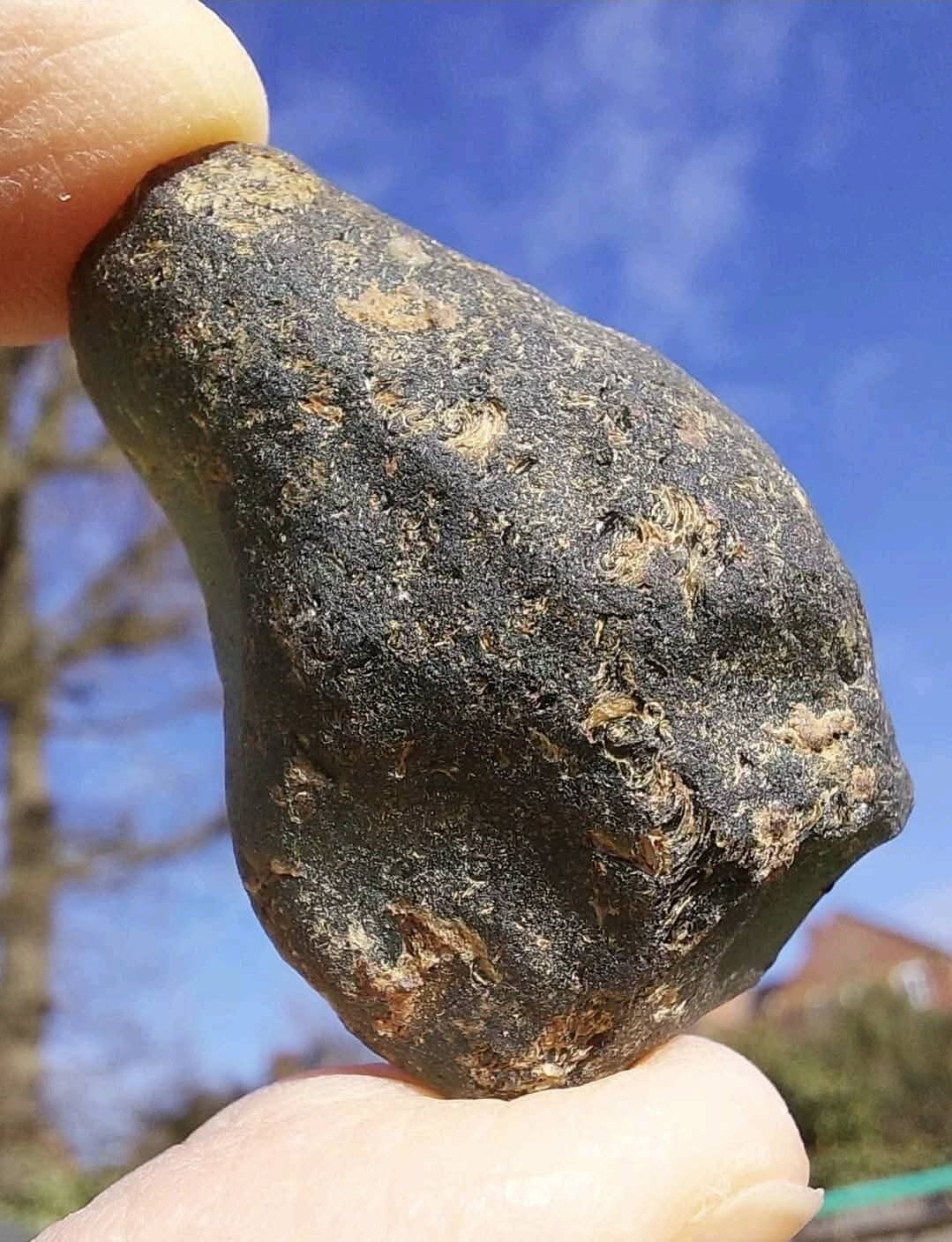 Moldavite Piece, CHLUM FIELD, 15.77g, Tektite (Ref: 1045)