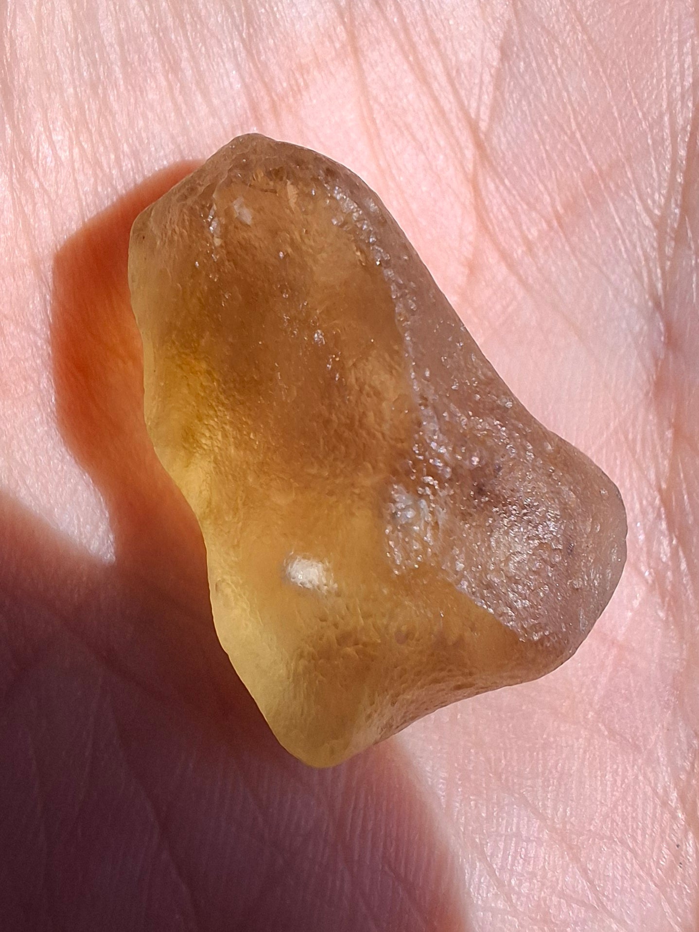 Libyan Desert Glass (darker) Piece, 7.32g, Tektite (Ref: L1369)