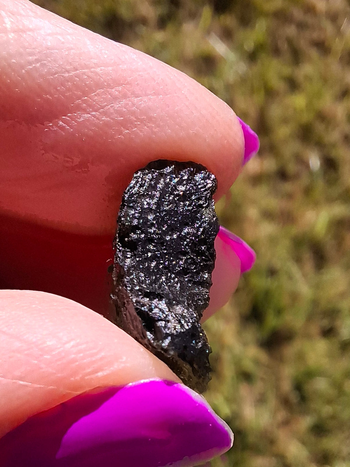 Moldavite Piece, 1.92g, Tektite (Ref: 1426)