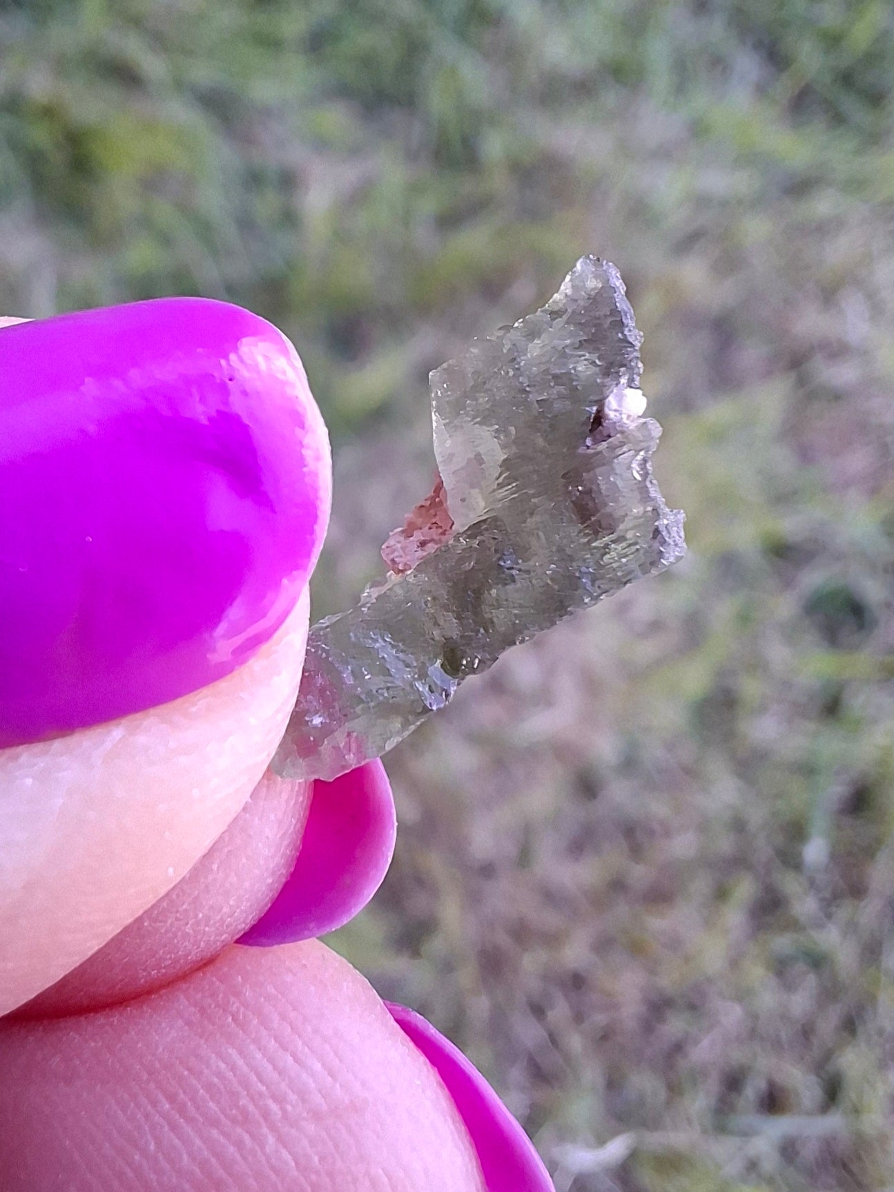 Moldavite Piece, 0.48g, Tektite (Ref: 1463)