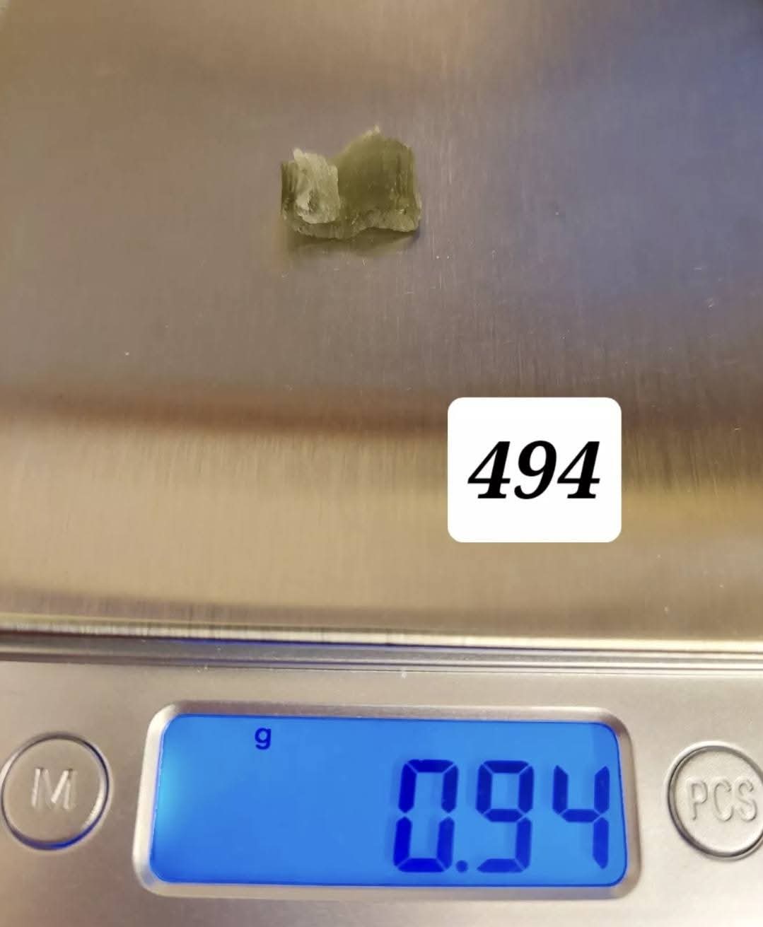 Moldavite Piece, 0.94g, Tektite (Ref: 494)