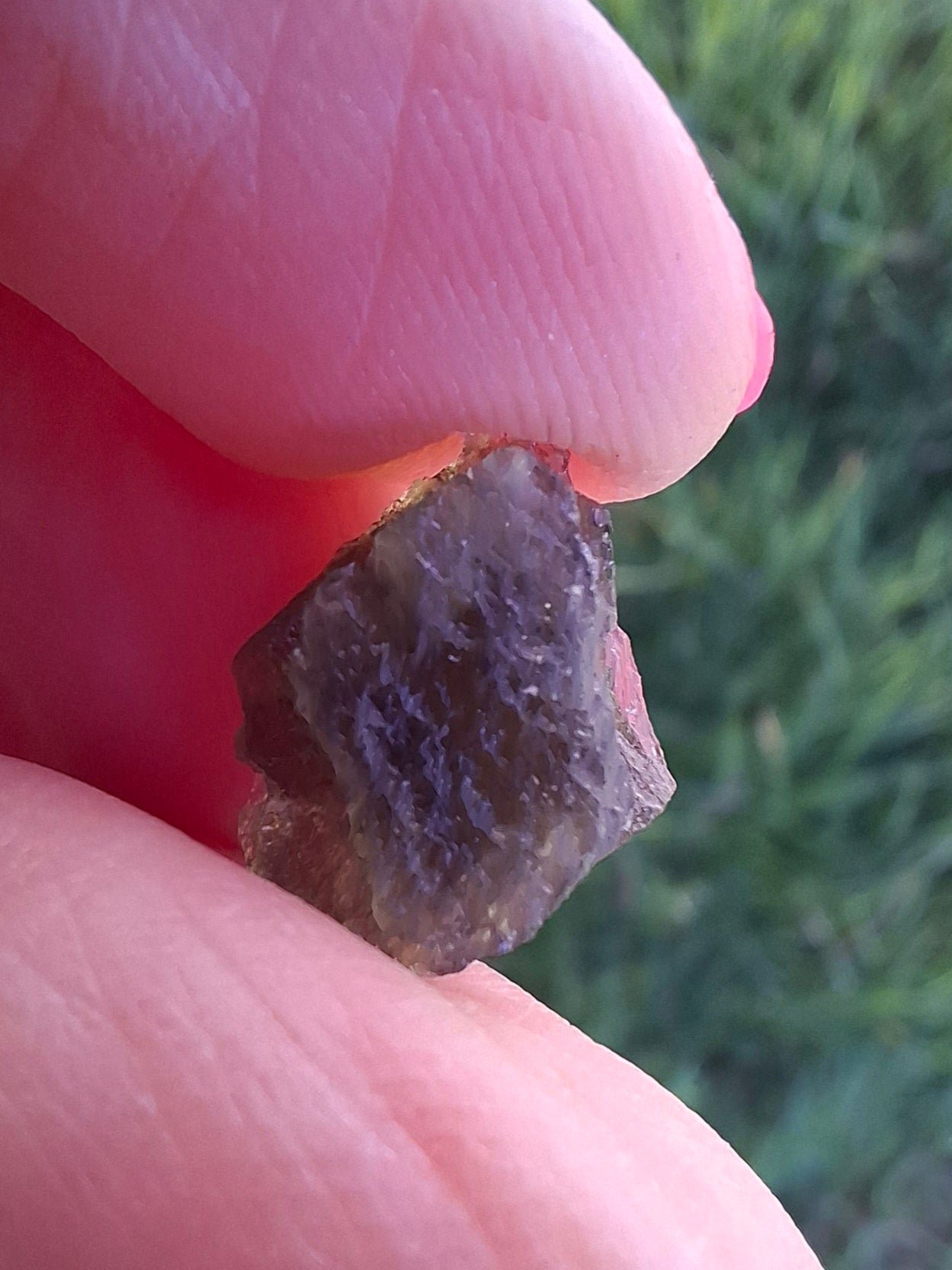 Moldavite Piece, 0.87g, Tektite (Ref: 231)