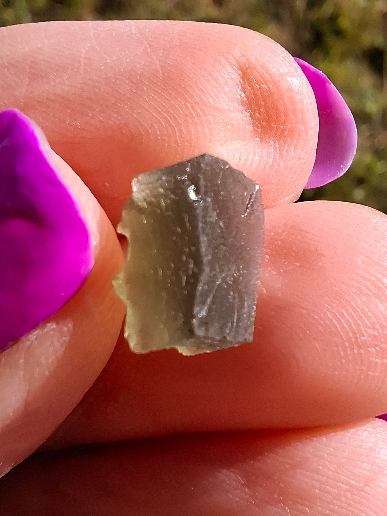 Moldavite Piece, 0.57g, Tektite (Ref: 1439)