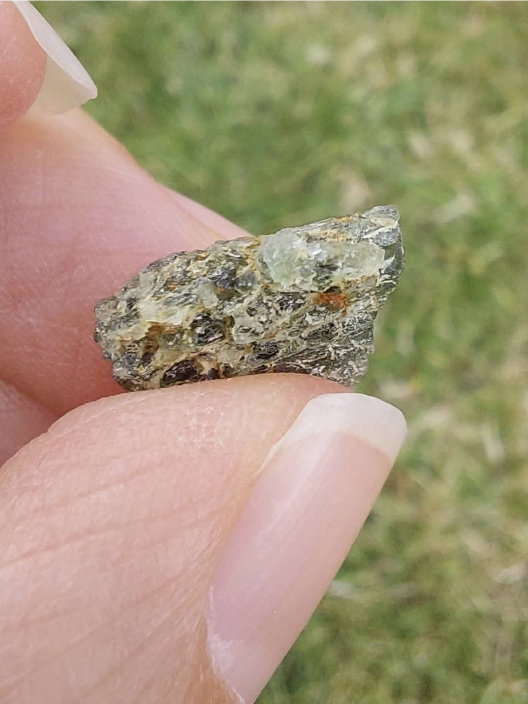 Moldavite Piece, 1.14g, Tektite (Ref: E165)