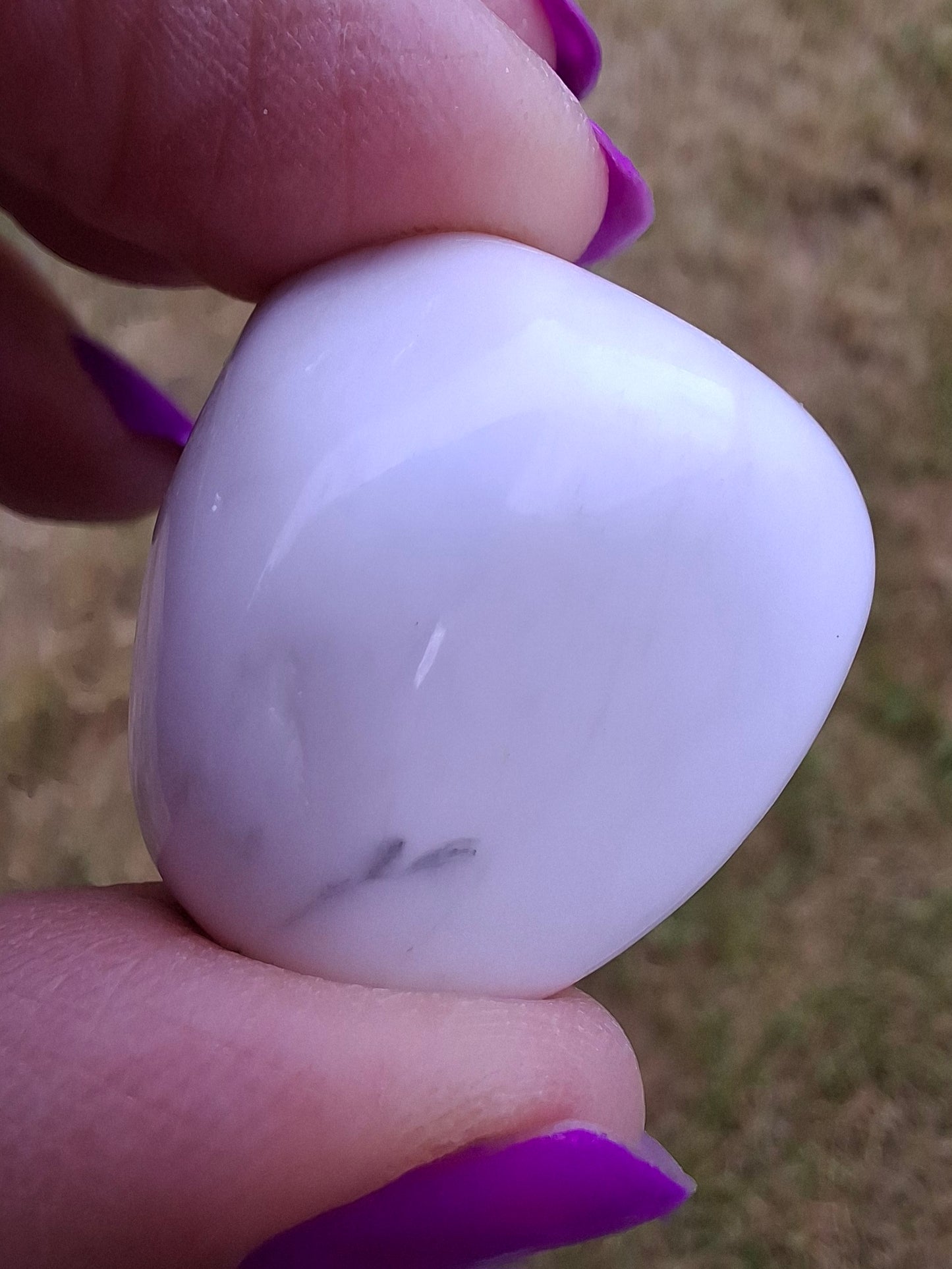 Howlite, Tumble Stone, Crystal (Ref: T34)