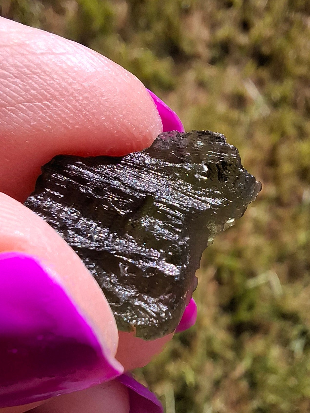Moldavite Piece, 1.92g, Tektite (Ref: 1426)