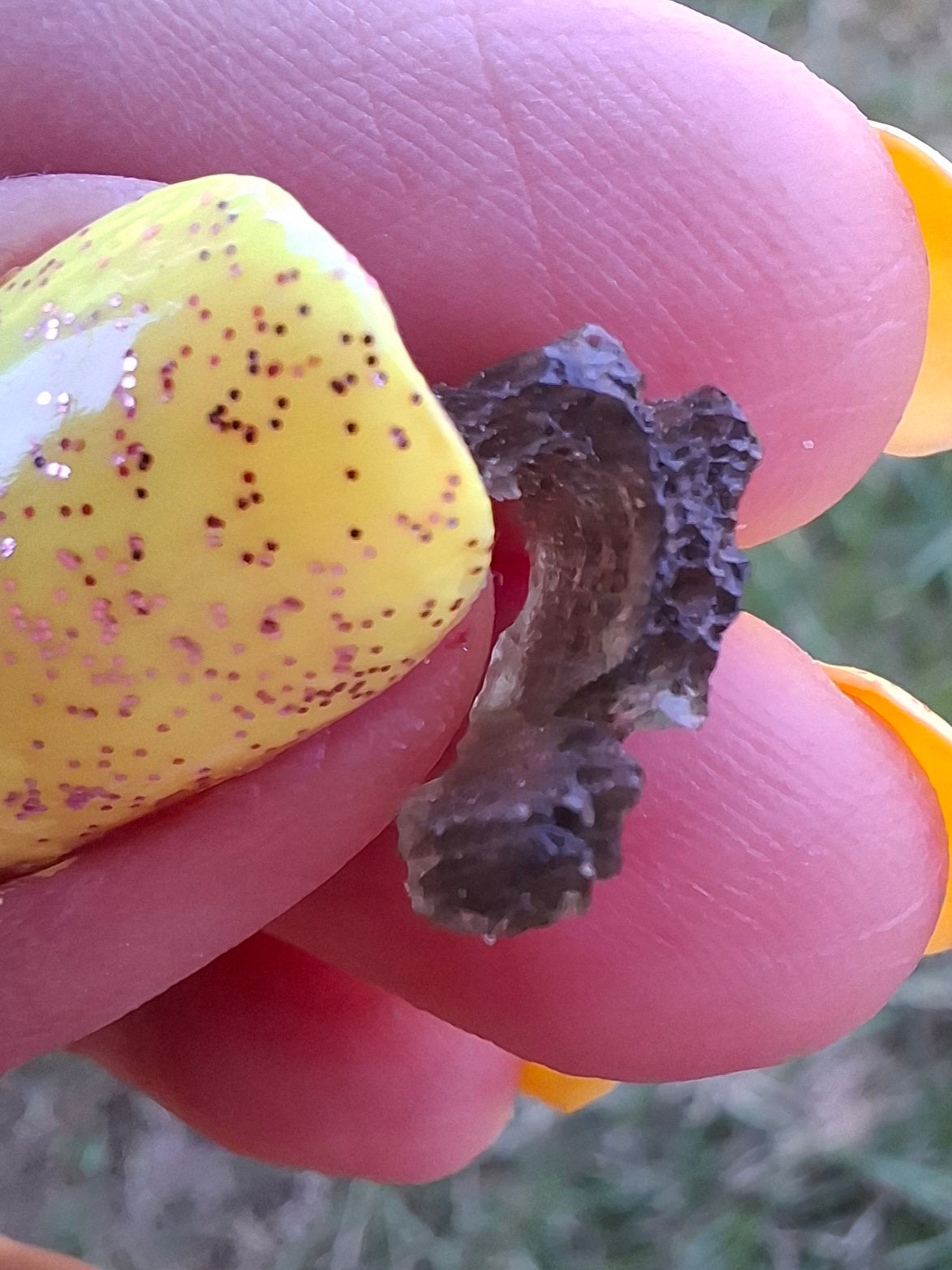Moldavite Piece, 0.56g, Tektite (Ref: 1474)