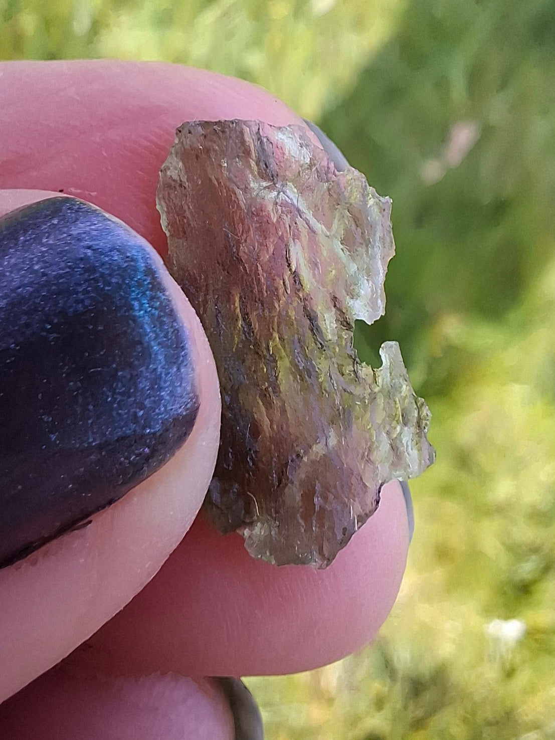Moldavite Piece, 0.80g, Tektite (Ref: 1397)