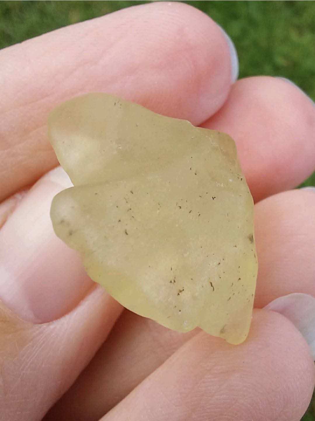 Libyan Desert Glass Piece, 5.68g, Tektite (Ref: LE258)